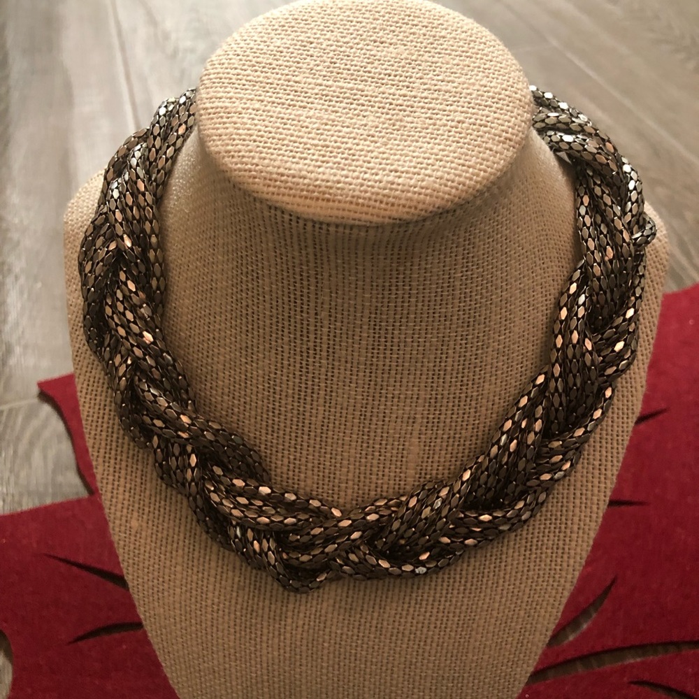 Gorgeous metal braided necklace.